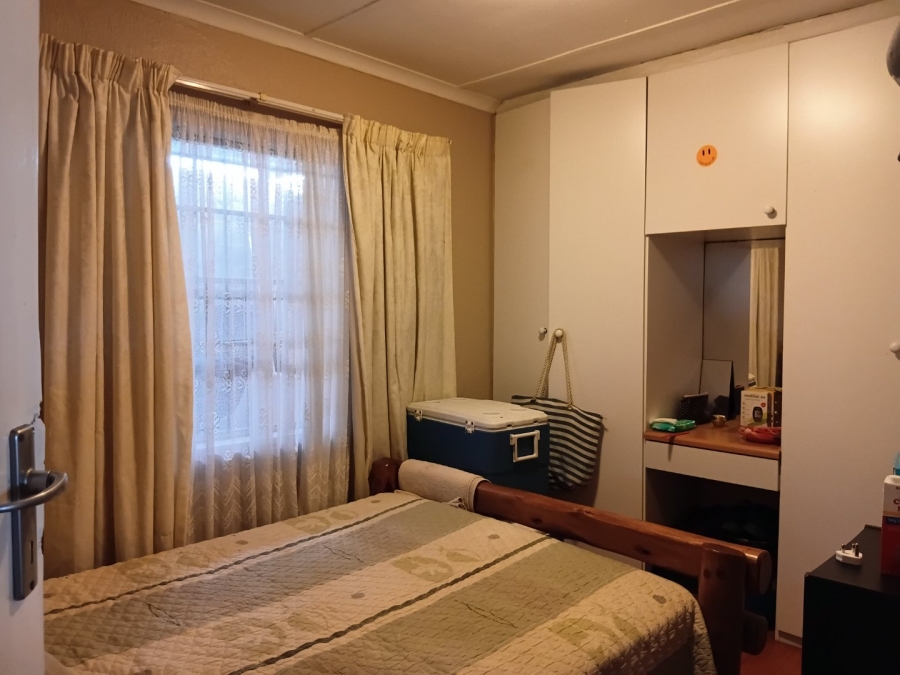 3 Bedroom Property for Sale in Eastridge Western Cape